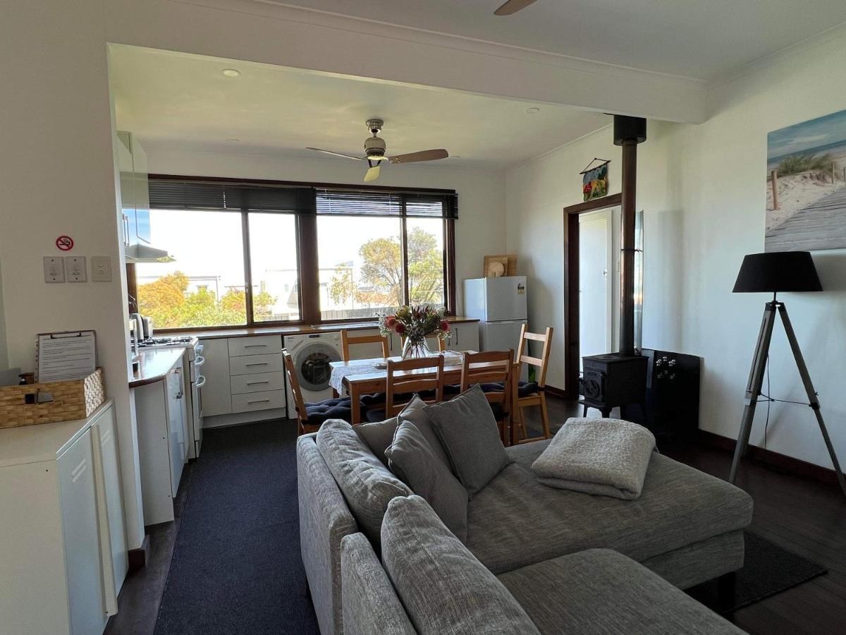Moana Beach Sunset Holiday Accommodation B Bagian luar foto